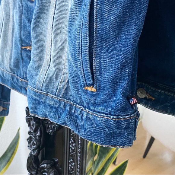 Polo Ralph Lauren | Women’s Light Wash Denim Trucker Jean Jacket - Picture 5 of 5